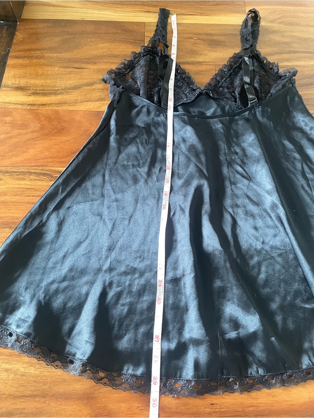 90’s Victoria's Secret Black Lace-Trim Satin Chemise - Picture 4 of 6